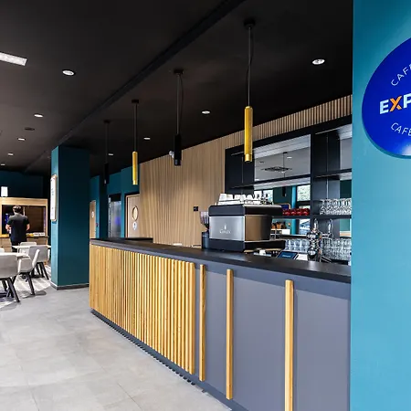 Express By Ihg 3* 阿雅克肖