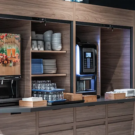 Express By Ihg Ξενοδοχείο 3*