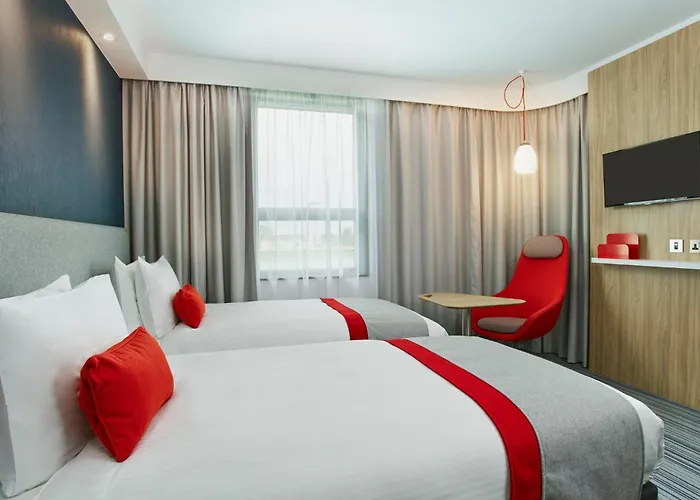 Express By Ihg אז'אקסיו