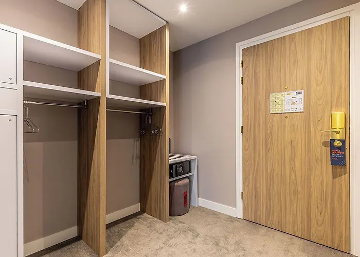 ホテル Express By Ihg 3*