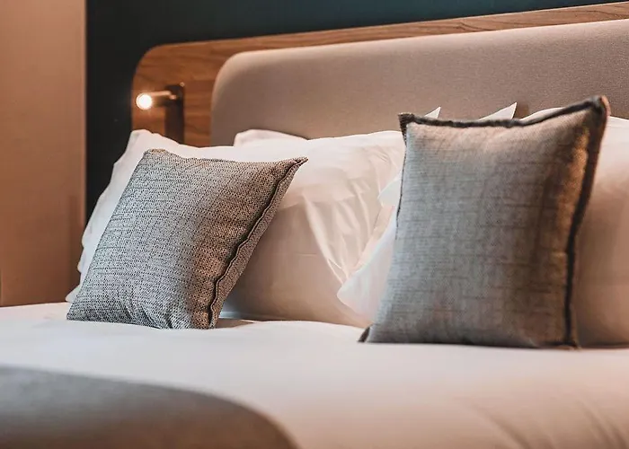 Express By Ihg מלון 3*