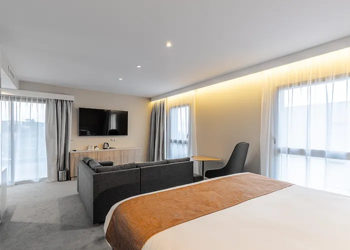 Express By Ihg 3* אז'אקסיו